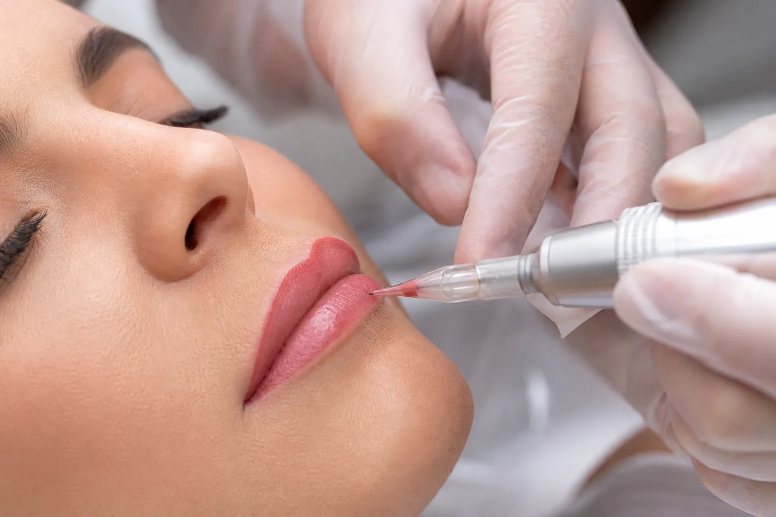 Micropigmentação Labial — procedimento e aplicação